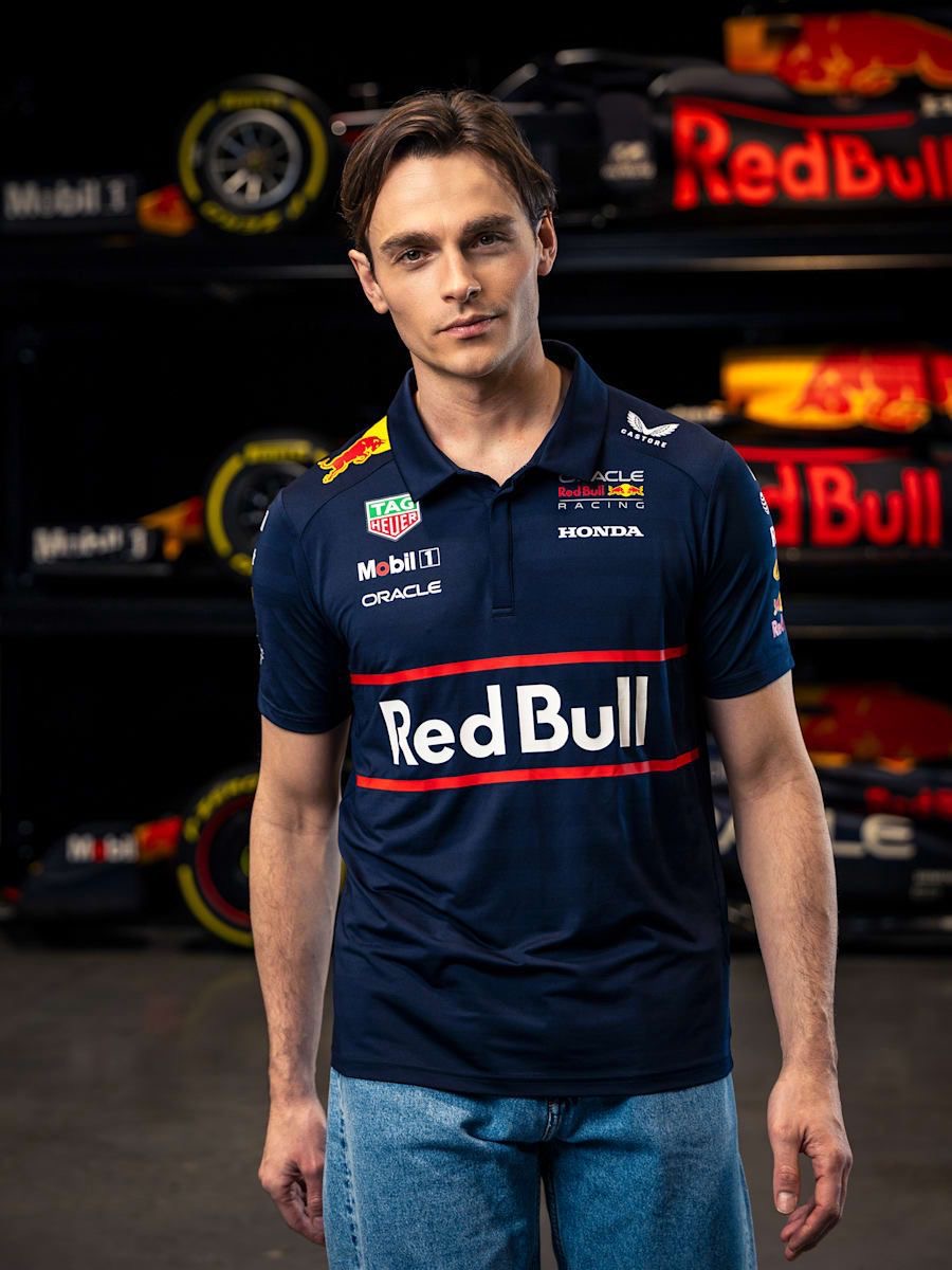 Lacoste Team Oracle Red Bull