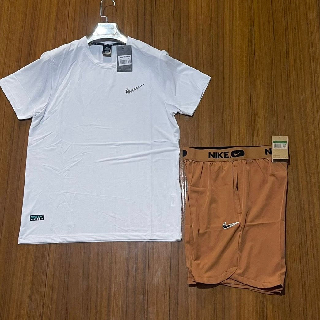 Ensemble Nike teeshirt + Short