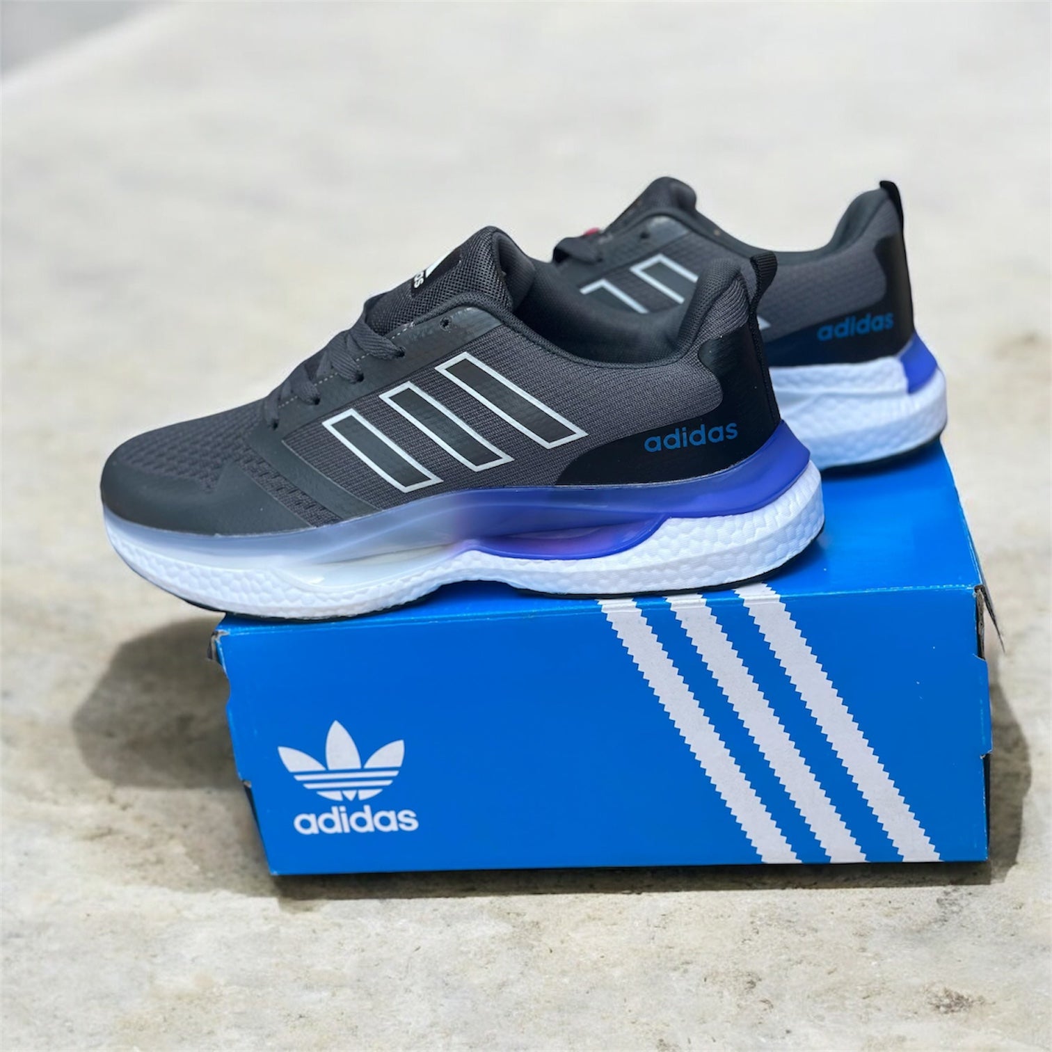 Chaussures Adidas